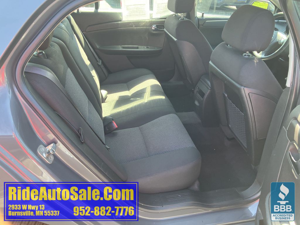 2009 Chevrolet Malibu Image 16