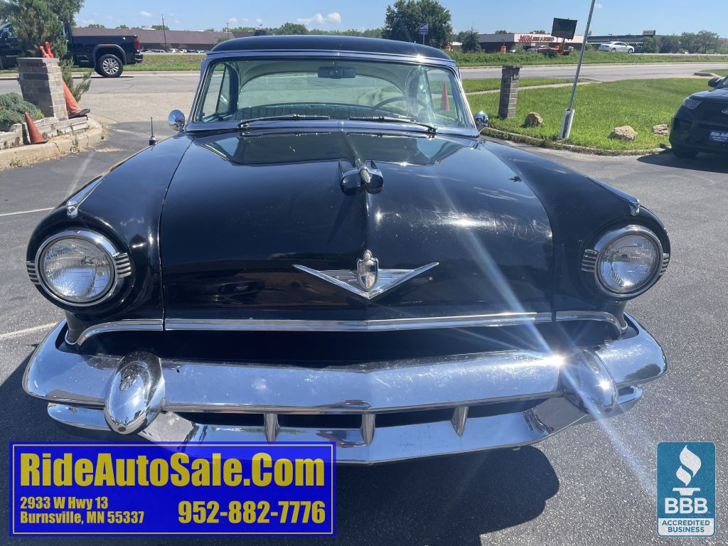 1954 Lincoln Capri Image 2