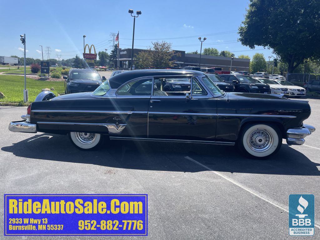 1954 Lincoln Capri Image 4