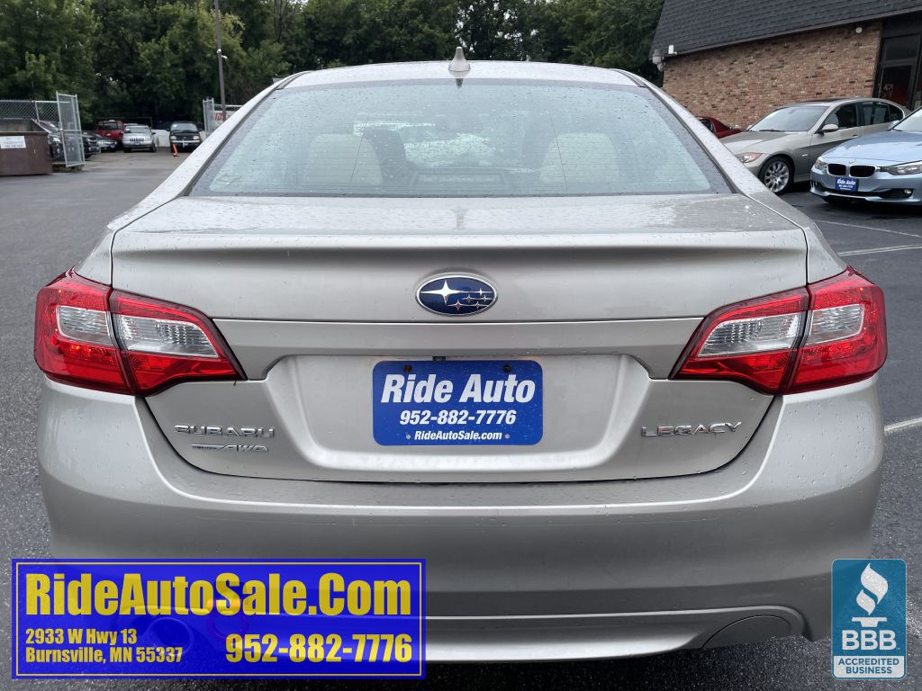 2016 Subaru Legacy Image 6