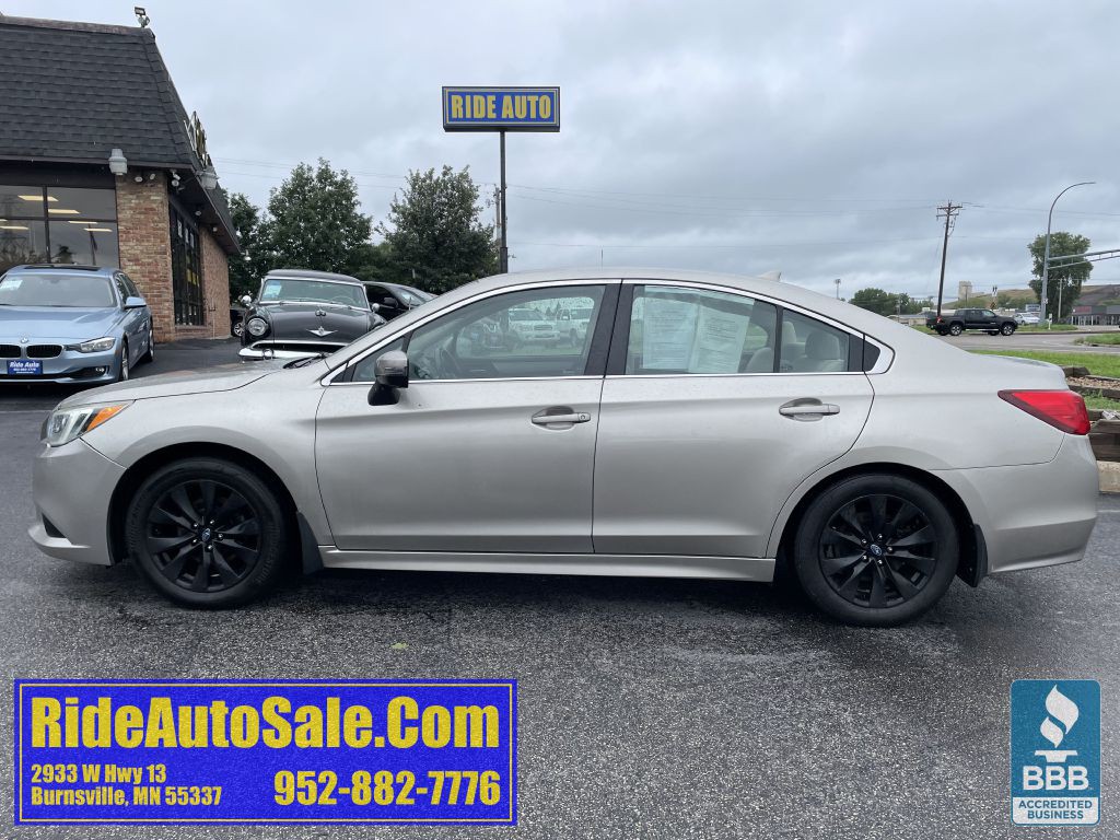 2016 Subaru Legacy Image 8