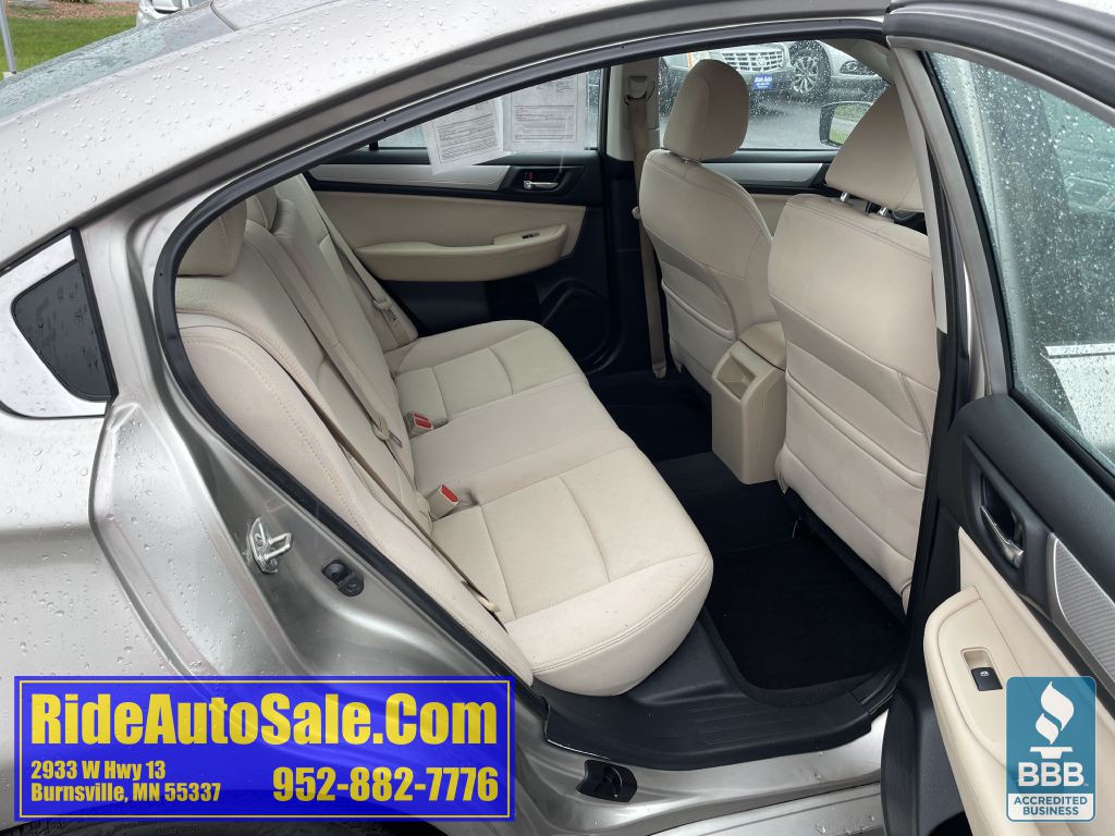 2016 Subaru Legacy Image 17