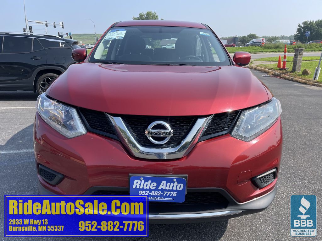 2016 Nissan Rogue Image 2