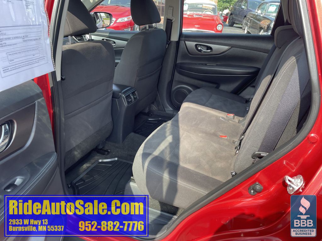 2016 Nissan Rogue Image 12
