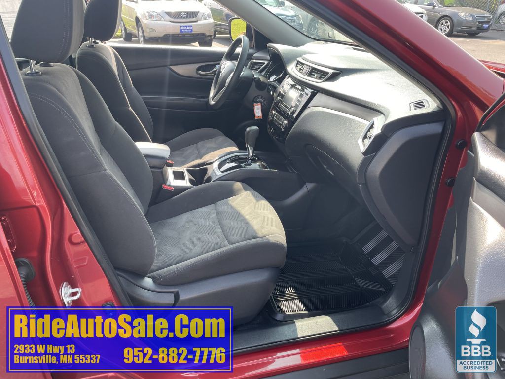 2016 Nissan Rogue Image 14