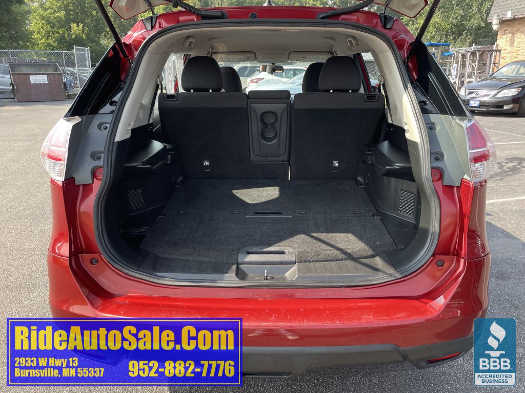 2016 Nissan Rogue Image 25