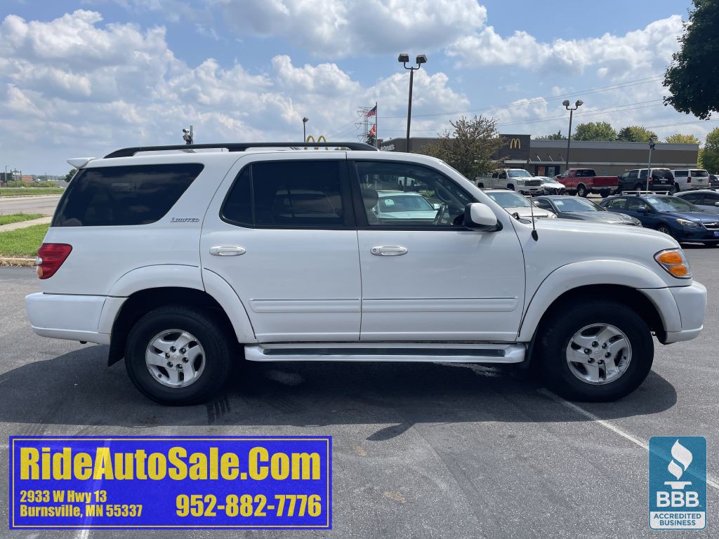 2001 Toyota Sequoia Image 4