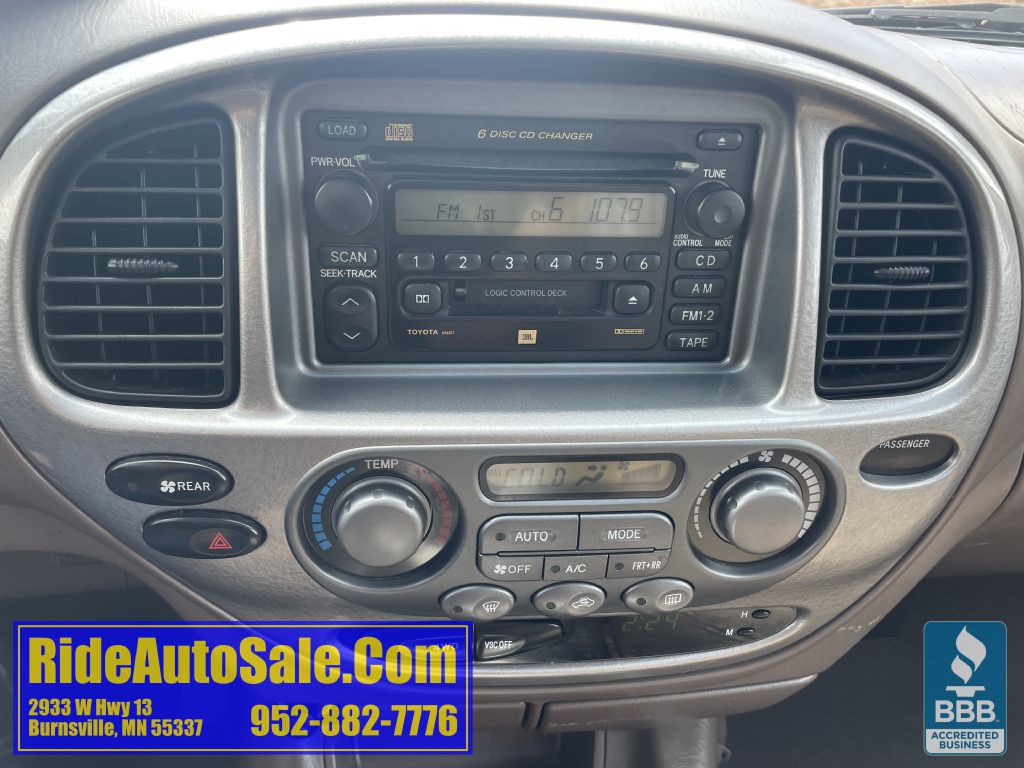 2001 Toyota Sequoia Image 19