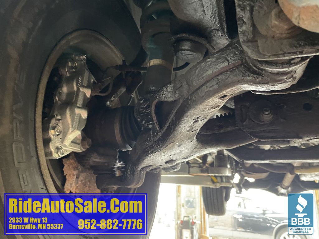 2001 Toyota Sequoia Image 28