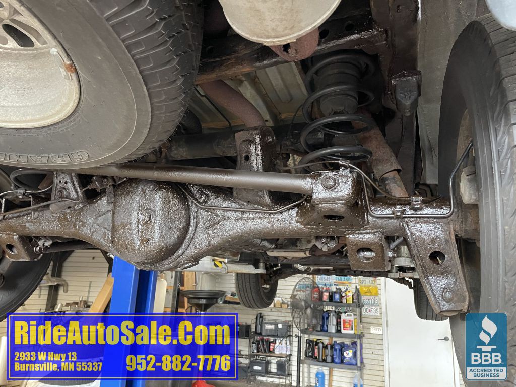 2001 Toyota Sequoia Image 30