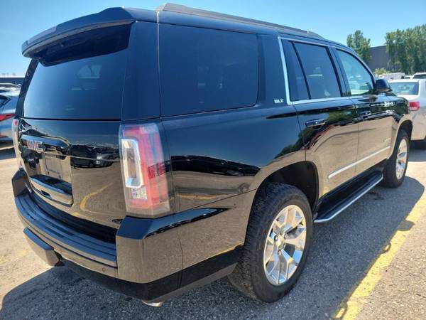 2017 GMC Yukon Image 2