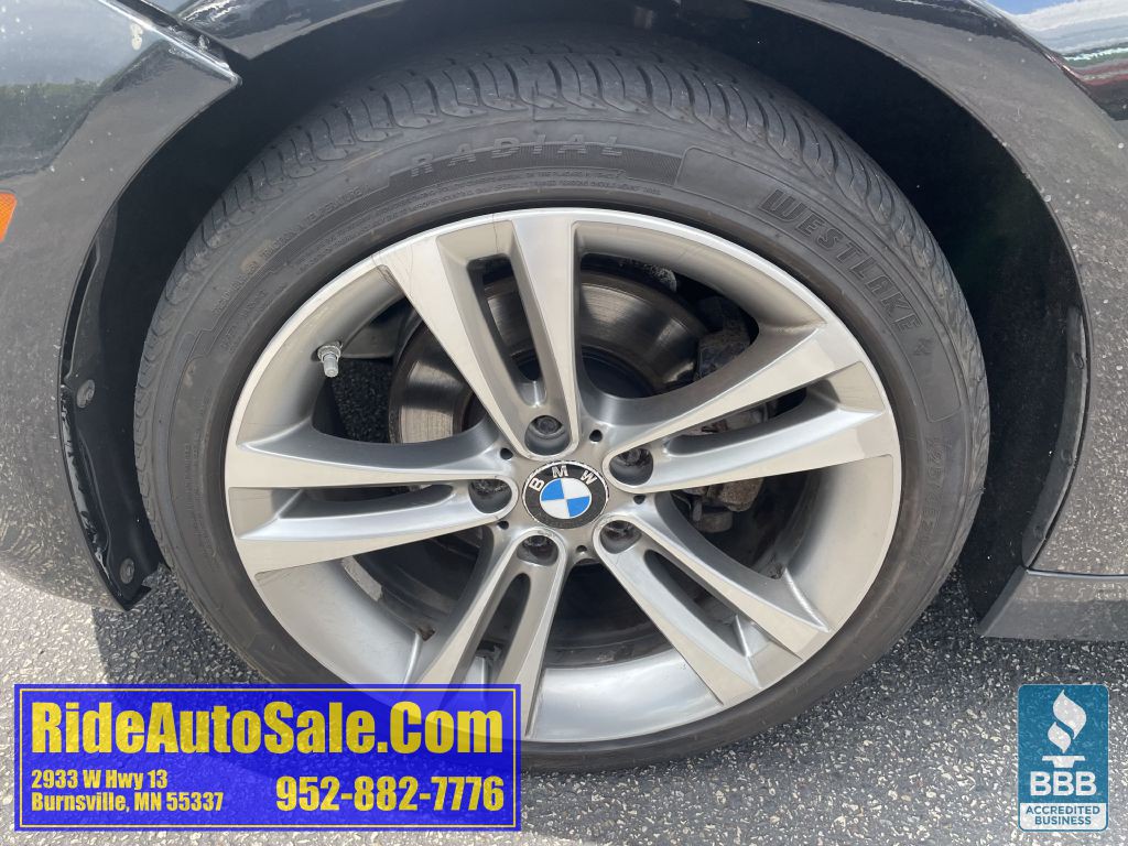 2014 BMW 3 Series Image 22