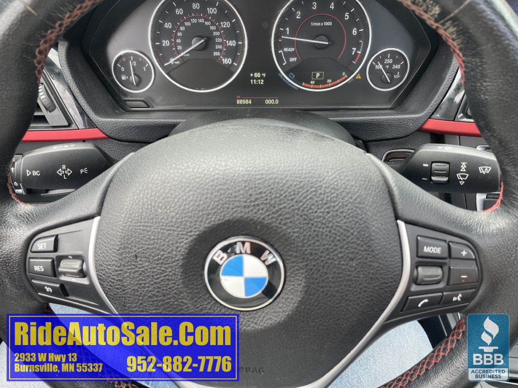 2014 BMW 3 Series Image 17