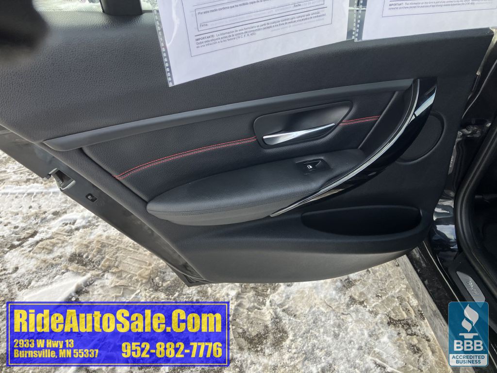 2014 BMW 3 Series Image 11