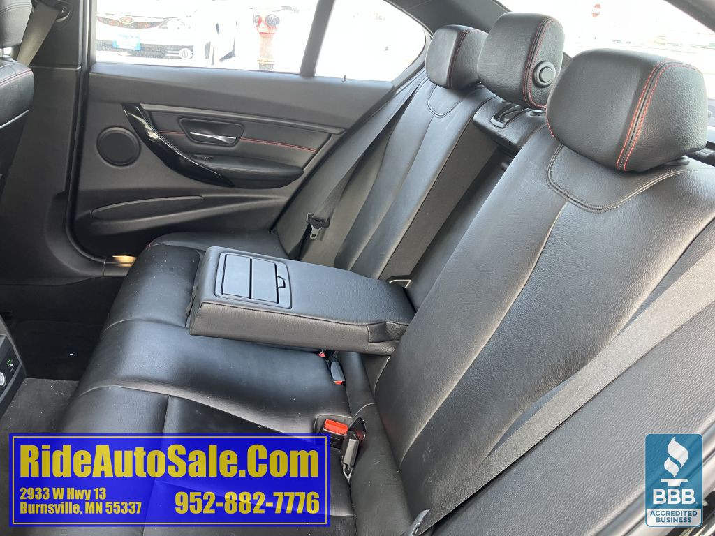 2014 BMW 3 Series Image 12