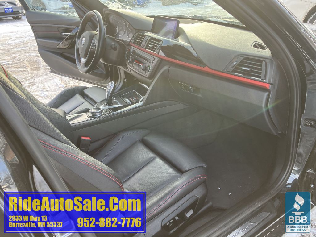 2014 BMW 3 Series Image 14