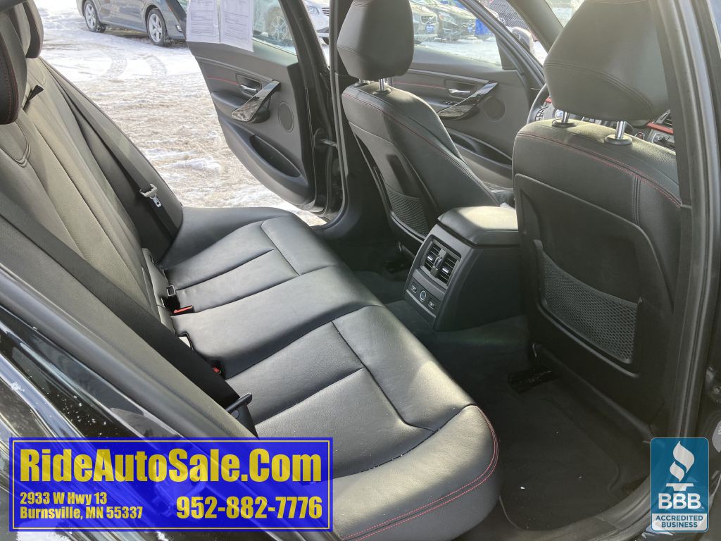 2014 BMW 3 Series Image 16