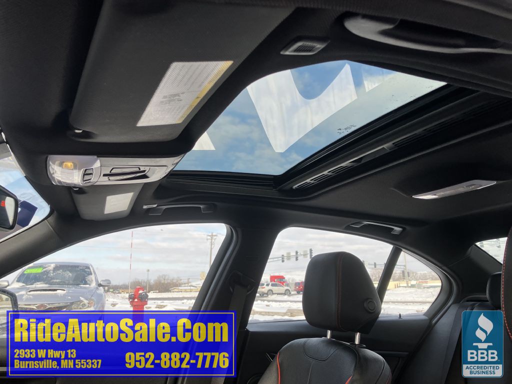 2014 BMW 3 Series Image 28