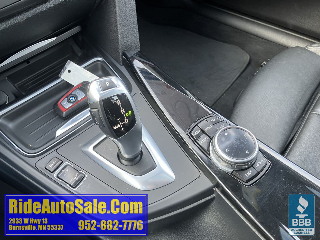 2014 BMW 3 Series Image 31