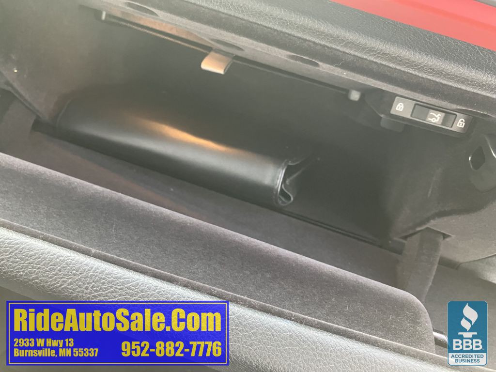 2014 BMW 3 Series Image 33