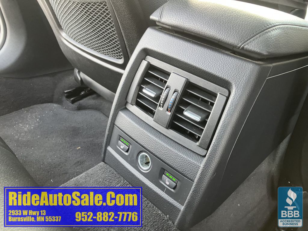 2014 BMW 3 Series Image 36