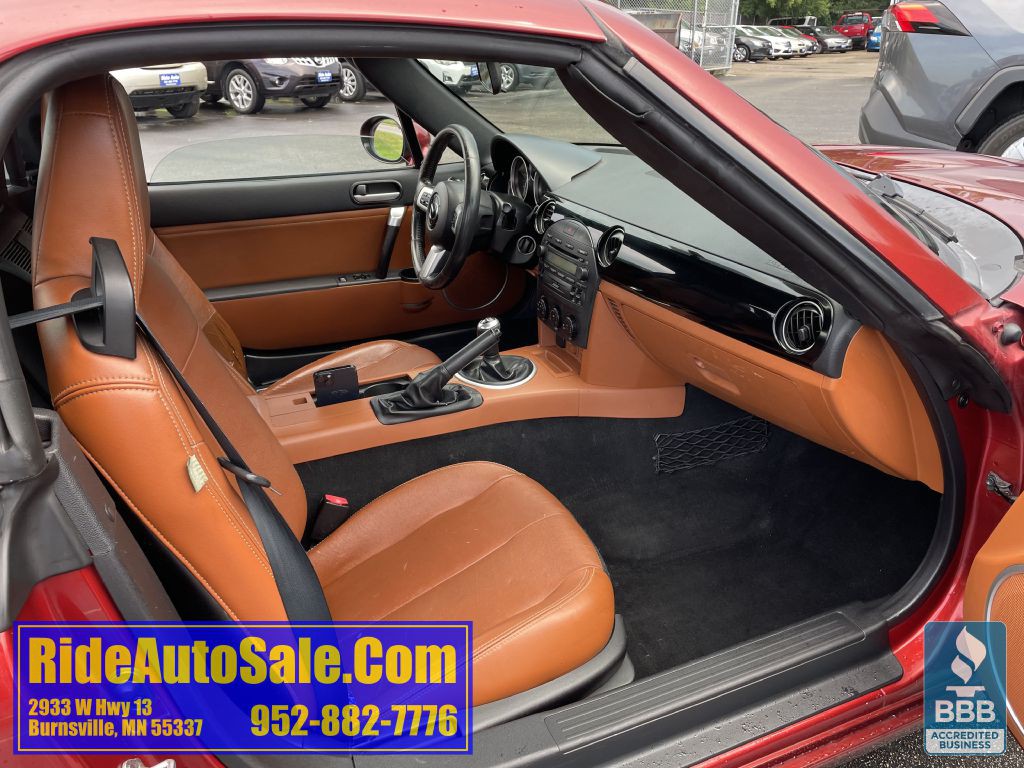 2007 Mazda MX-5 Miata Image 12