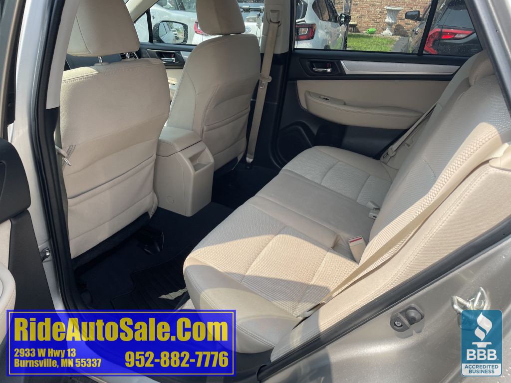 2017 Subaru Outback Image 12