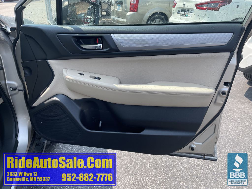 2017 Subaru Outback Image 13