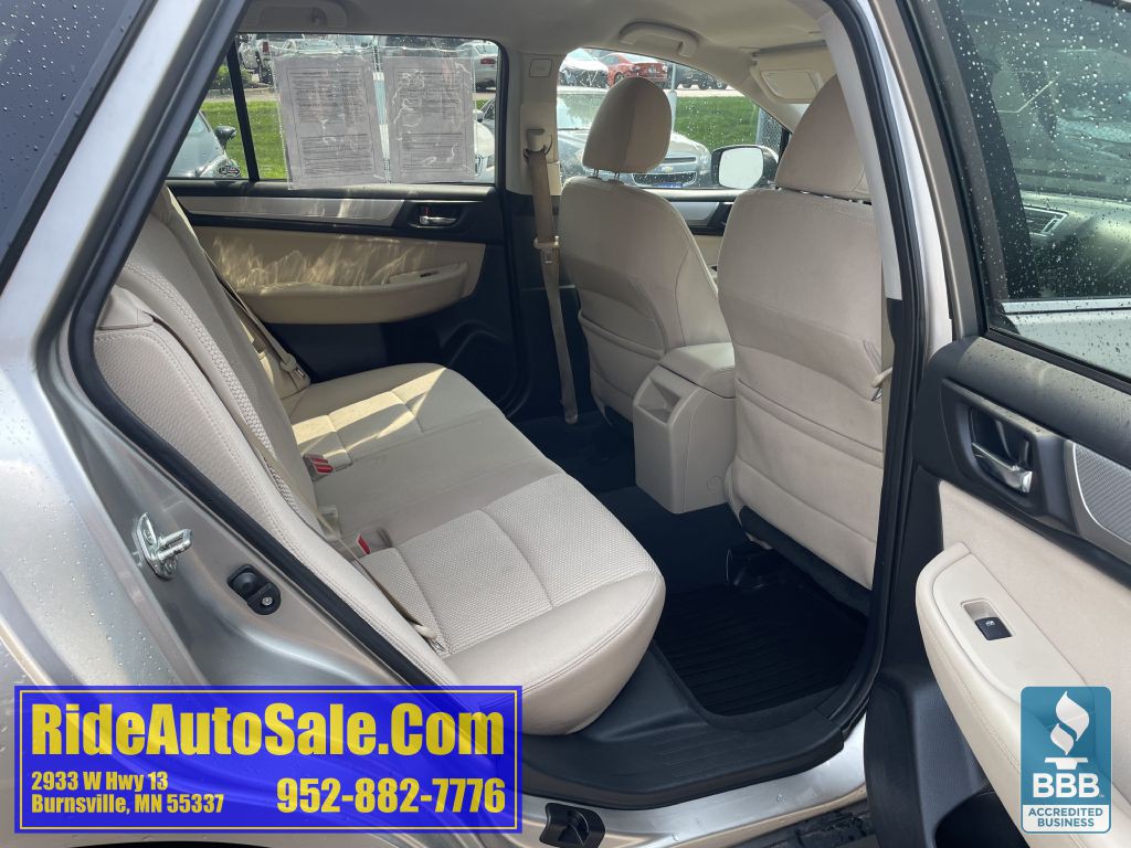 2017 Subaru Outback Image 16