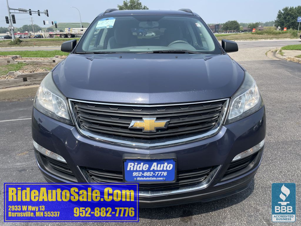 2013 Chevrolet Traverse Image 2