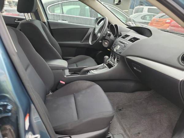 2011 Mazda Mazda3 Image 7