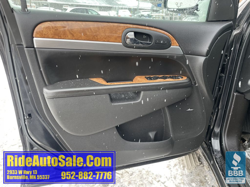 2012 Buick Enclave Image 9