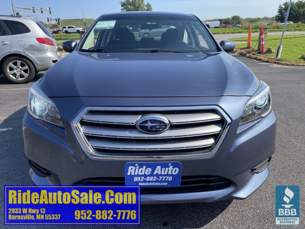 2017 Subaru Legacy Image 2