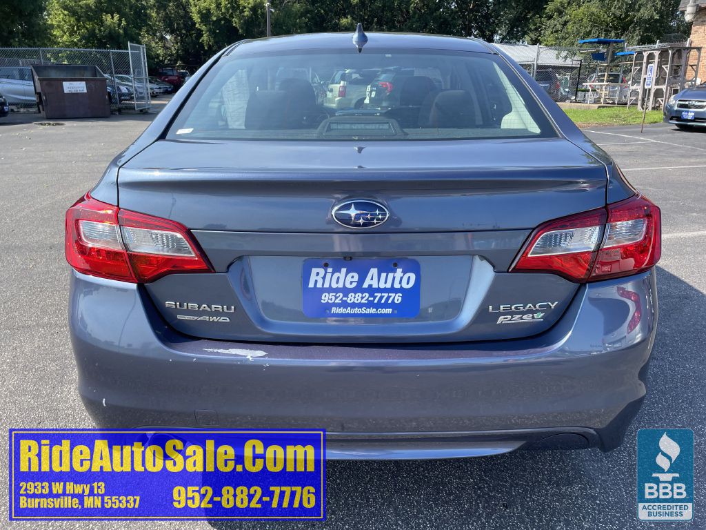 2017 Subaru Legacy Image 6
