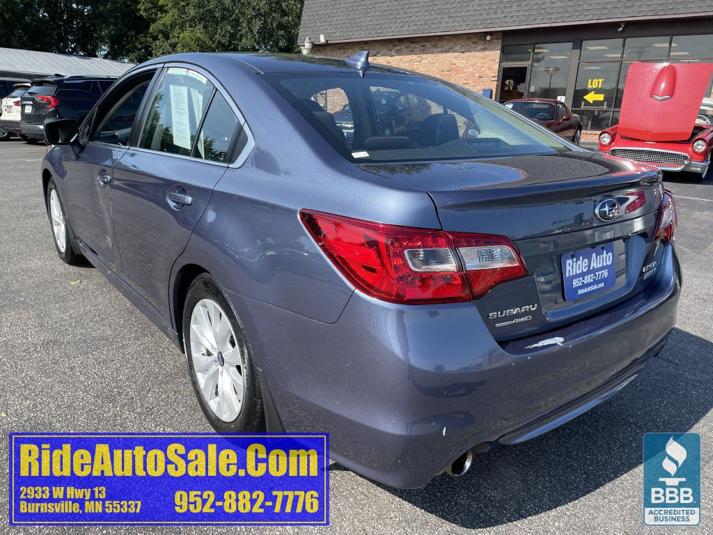 2017 Subaru Legacy Image 7