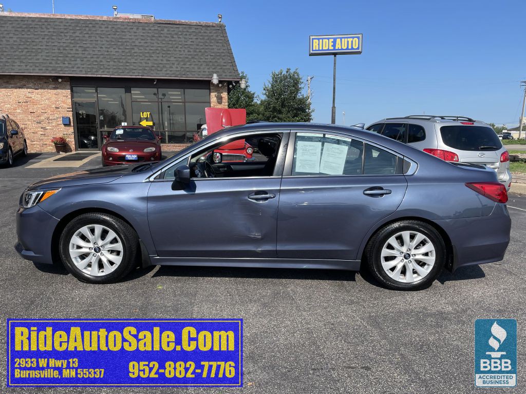 2017 Subaru Legacy Image 8