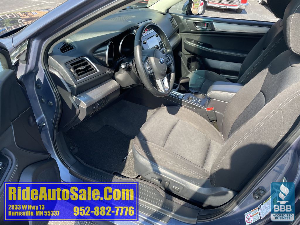 2017 Subaru Legacy Image 10