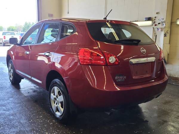 2014 Nissan Rogue Image 2