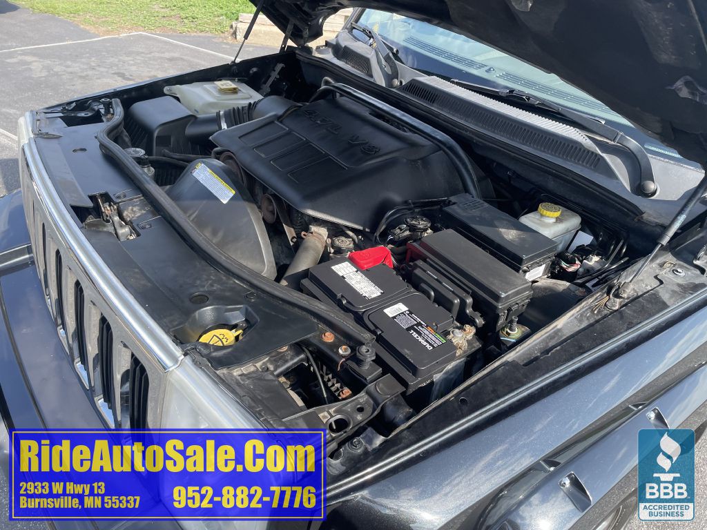 2008 Jeep Commander Image 23