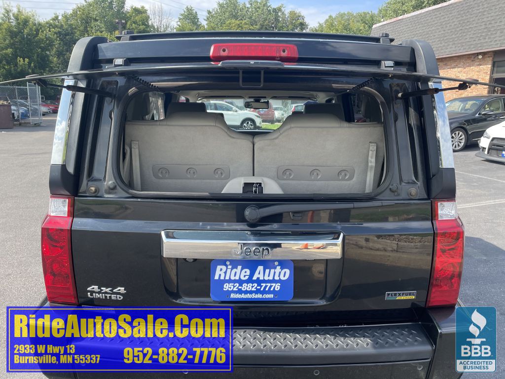 2008 Jeep Commander Image 28
