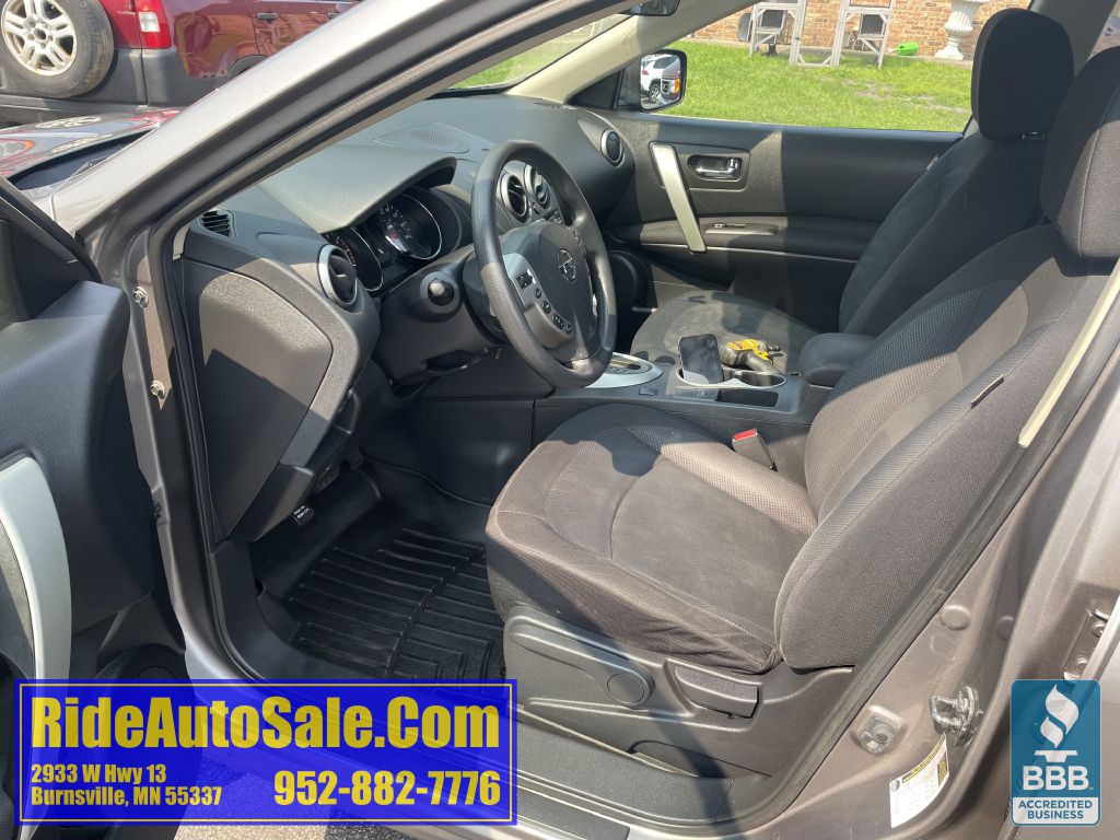 2015 Nissan Rogue Image 10