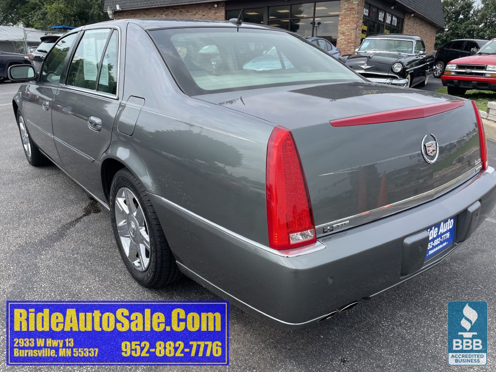2006 Cadillac DTS Image 7