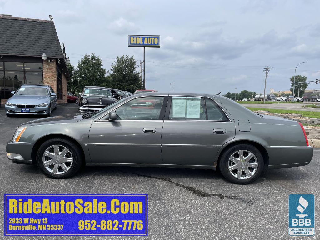 2006 Cadillac DTS Image 8