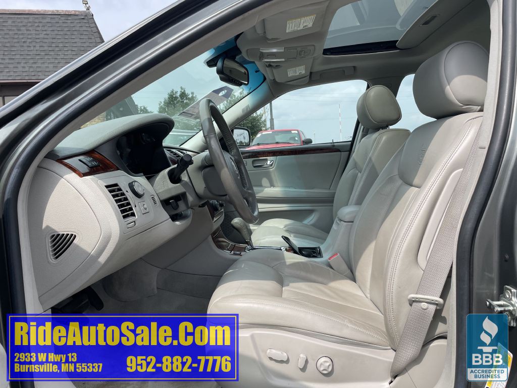 2006 Cadillac DTS Image 11