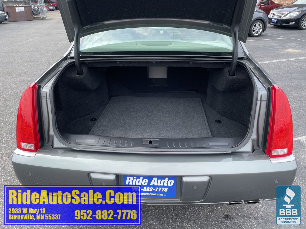 2006 Cadillac DTS Image 25