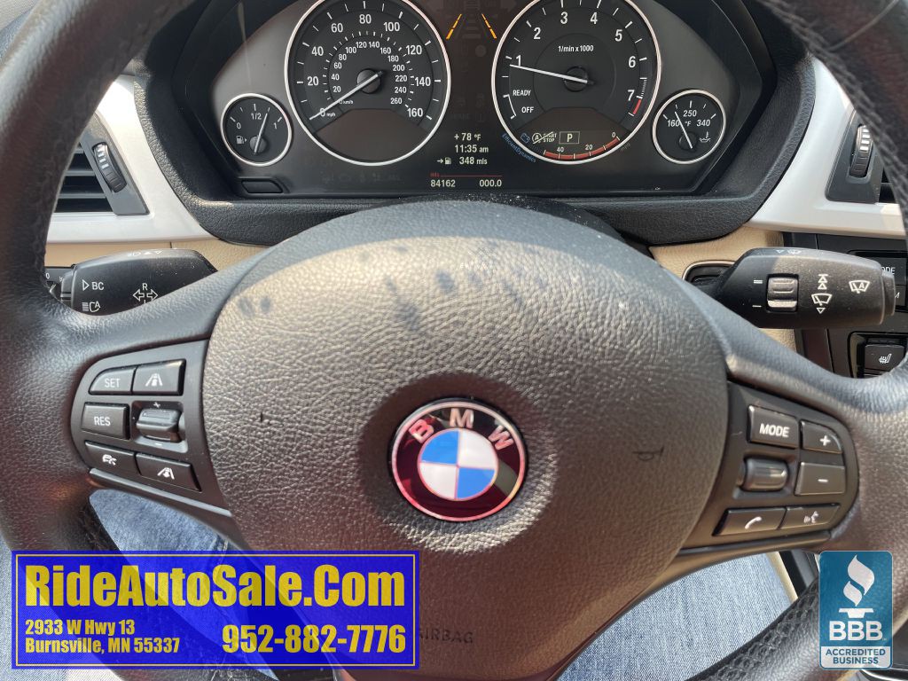 2013 BMW 3 Series Image 16