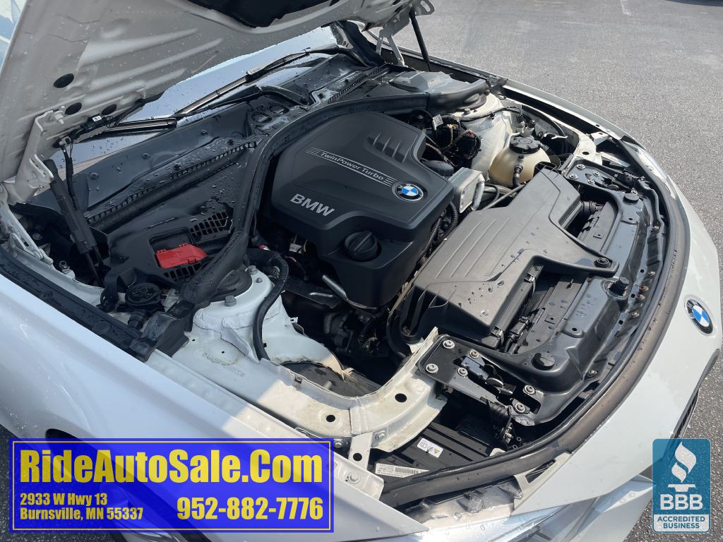 2013 BMW 3 Series Image 20