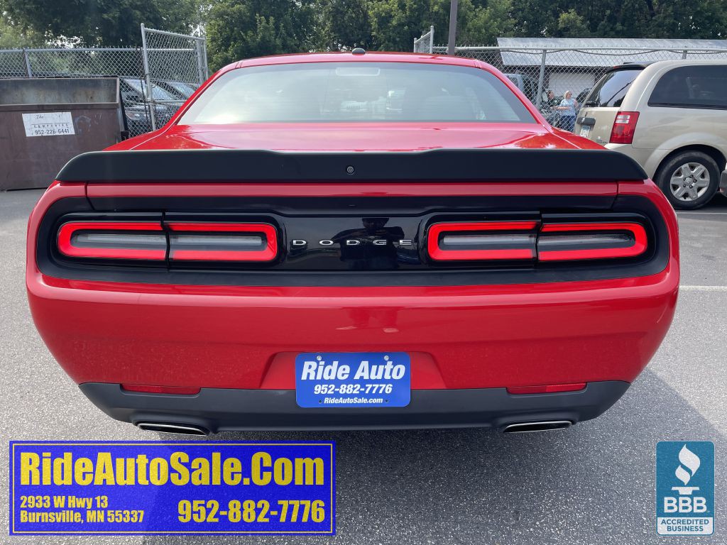 2019 Dodge Challenger Image 6