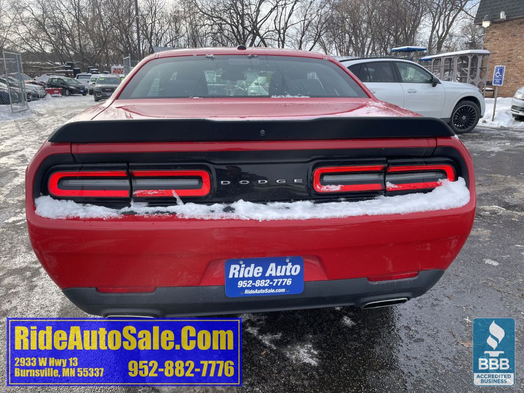 2019 Dodge Challenger Image 6