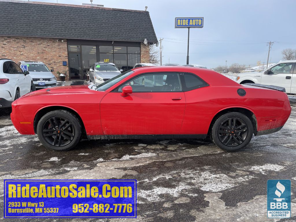 2019 Dodge Challenger Image 8